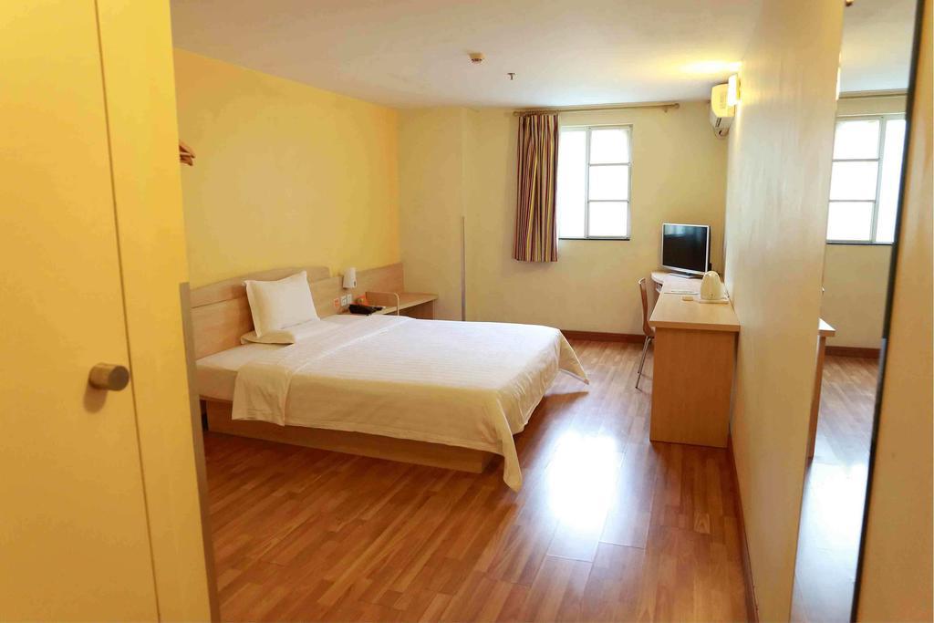 7Days Inn Taizhou Nantong Road Zhongjia 객실 사진